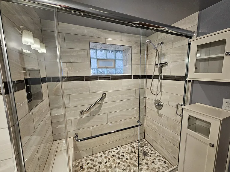 1140 W Barry Ave #1 — Photo 14