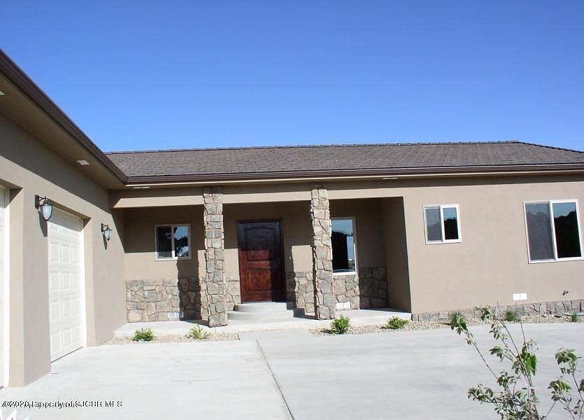 1st image of 6540 Club House Dr