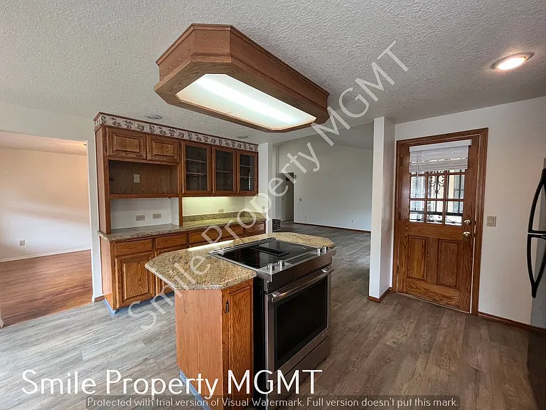 16801 NE San Rafael Dr — Photo 6