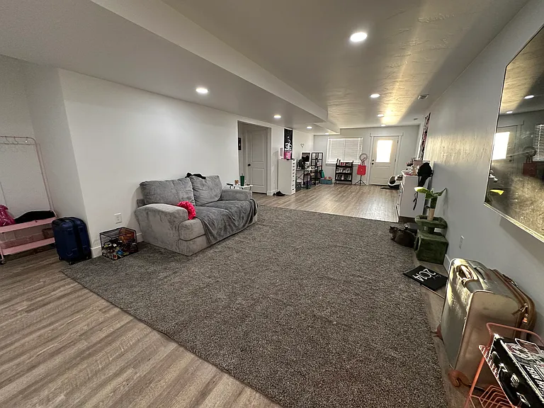 1725 Peerless Pl — Photo 9