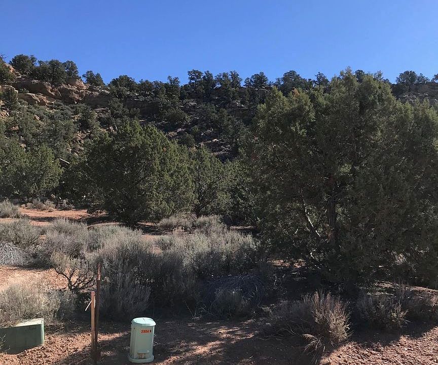 1st image of 2888 N Foothill Dr