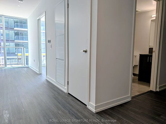 4th image of 4010 Eglinton Ave W #807