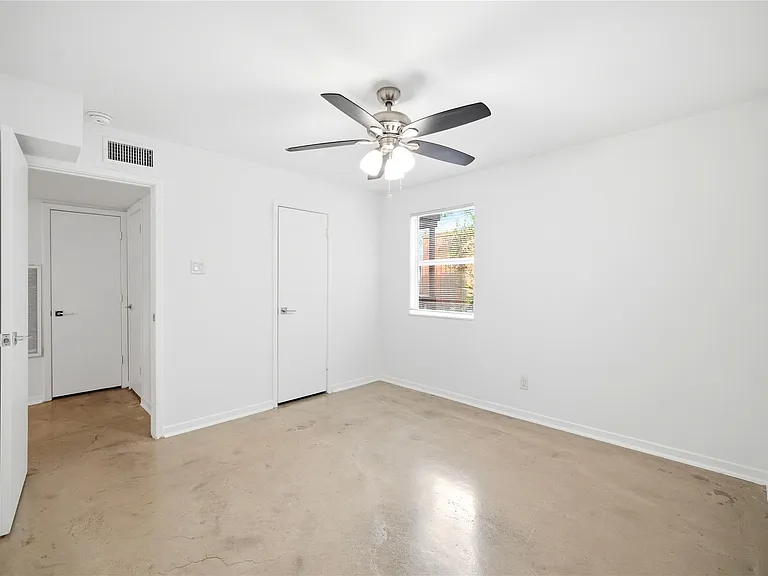 217 E 12th St #3 — Photo 10