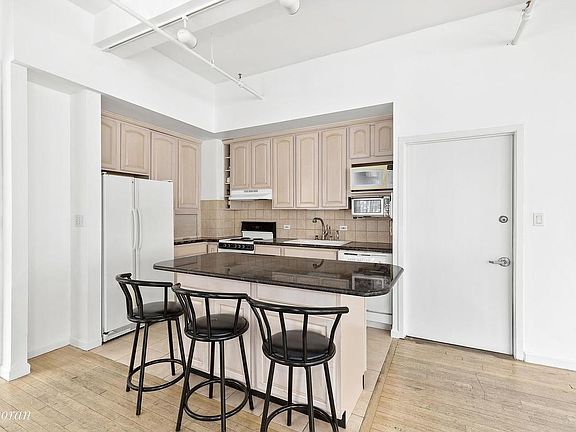 5th image of 236 W 26th St Rm 1104