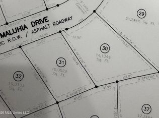 30 Maluhia Dr, Diamondhead, MS 39525
