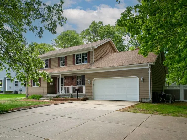 45 Platt St, Bristol, RI 02809