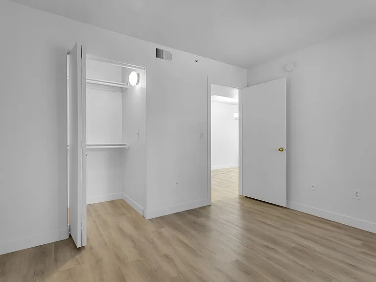 950 Seven Hills Dr #1016 — Photo 19