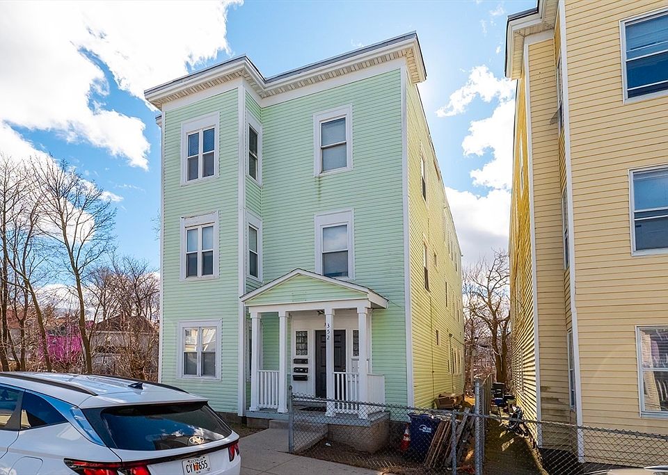 1st image of 352 Norfolk St