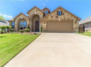 1220 Woodlawn Ave, Burleson, TX 76028