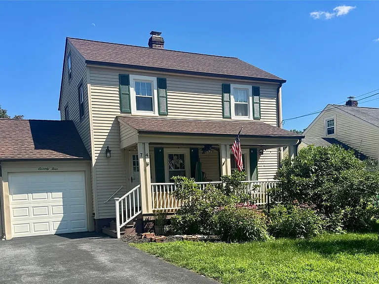 74 N Elm St — Photo 1