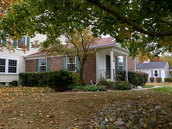 2nd image of 351 Neptune Dr #109