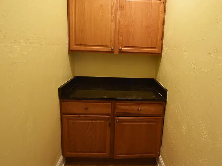 236 Geneva Ave #3R — Photo 6