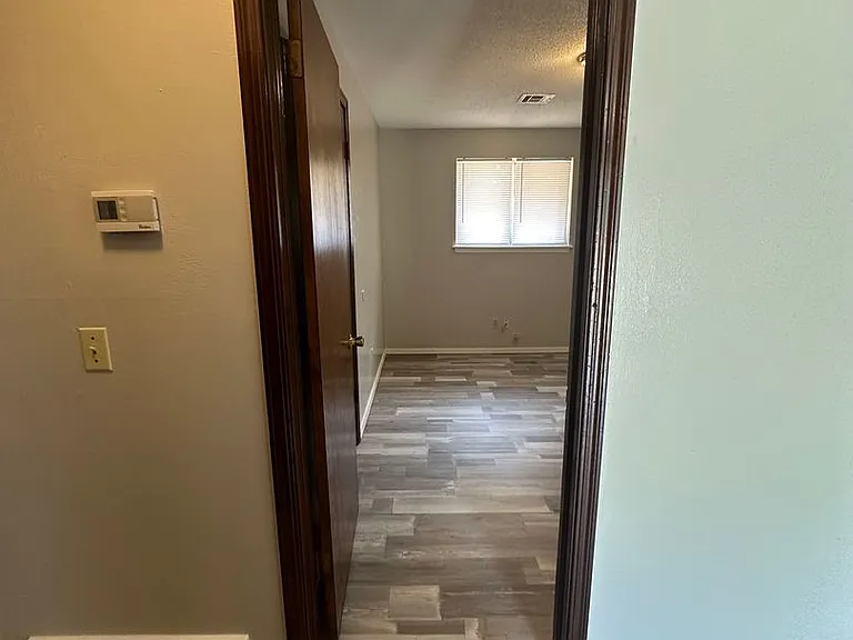 3904 Overland Dr — Photo 25