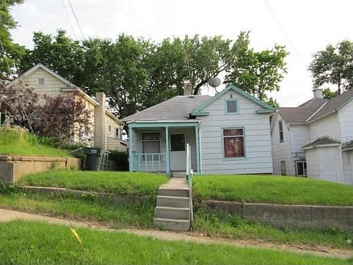 1st image of 314 W 1st St