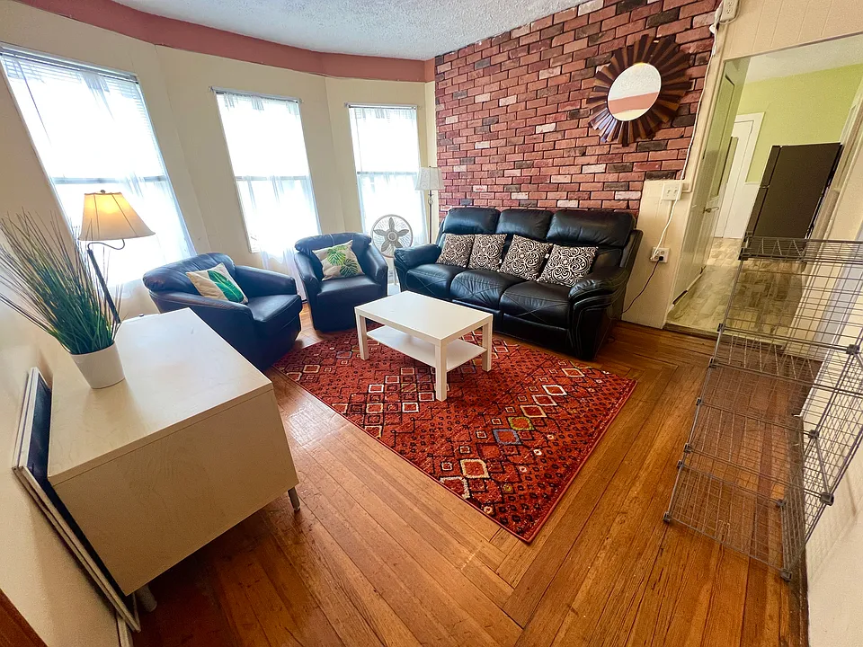 85 Vinton St #3NU