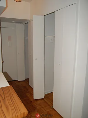 Rented by Wave Real Estate Group | media 14