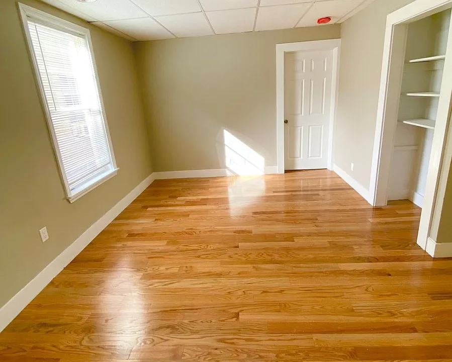 38 Neptune St #1R