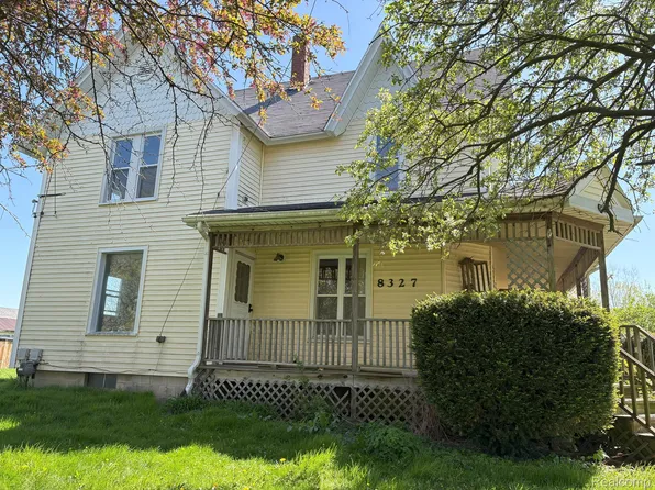 8327 Duffield Rd, Gaines, MI 48436