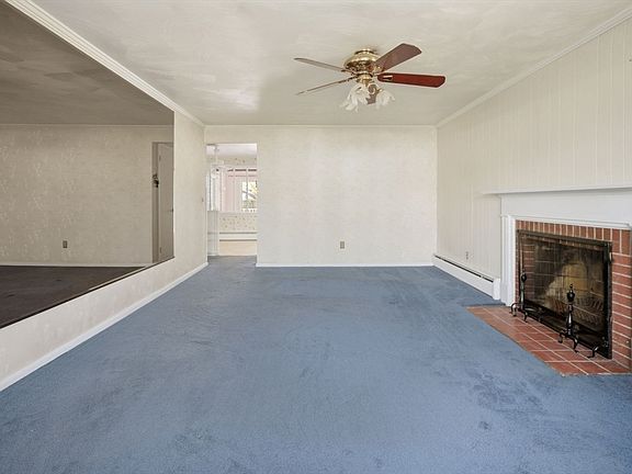 5th image of 98 Greenpoint Cir