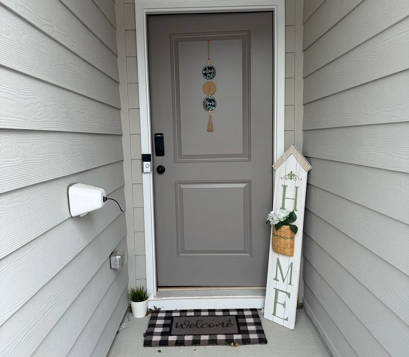 3 bed, 200 sqft, $1,950 — Photo 2