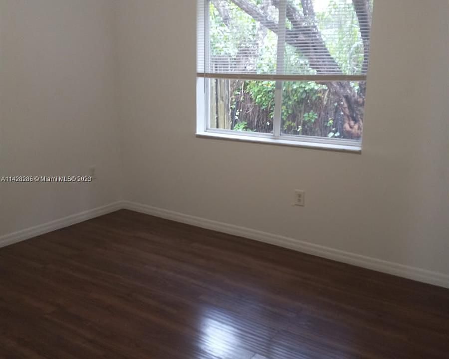 1st image of 1270 SE 31st Ct #10435