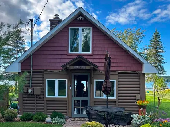 7969 Channel Rd, Petoskey, MI 49770