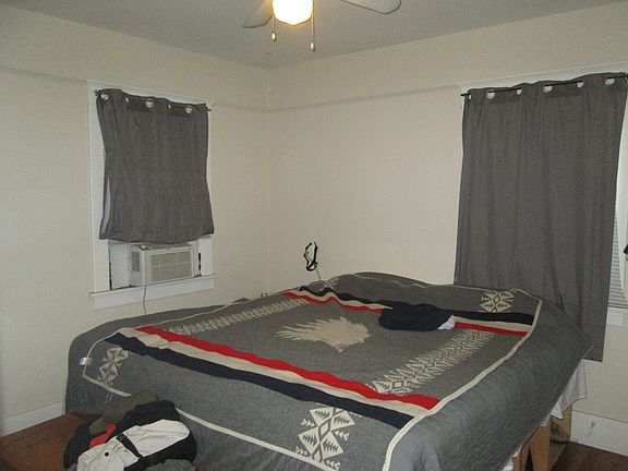 3rd image of 209 Roswell Ave APT A