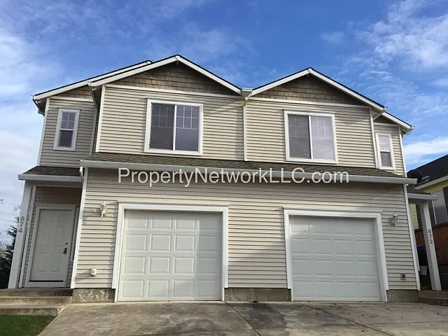 2 bed, 2.5 bath, 1340 sqft, $2,095 — Photo 1