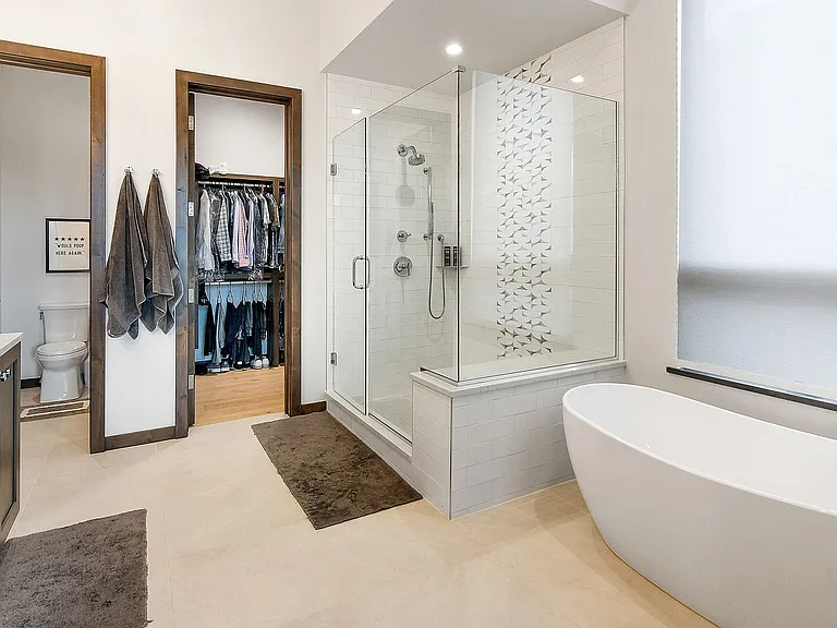 140 Monitor Dr — Photo 13