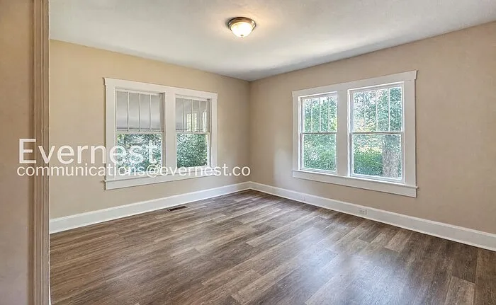 2304 22nd St SW — Photo 18