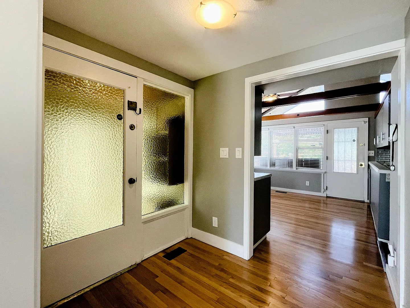 Lakeridge Home — Photo 3