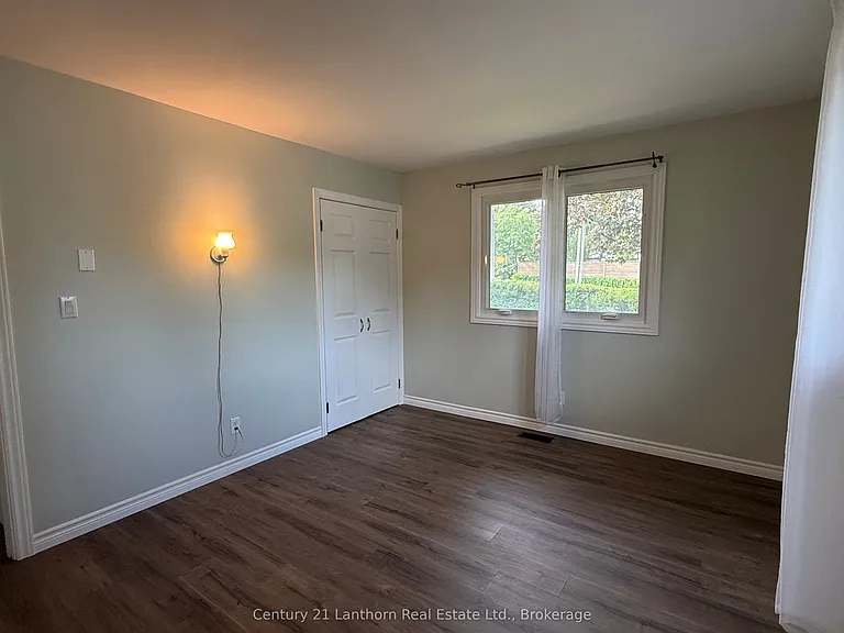 2 Argyle Cres — Photo 15