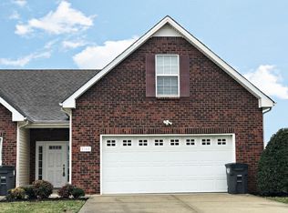 3740 Meadow Ridge Ln, Clarksville, TN 37040