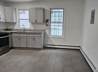 307 S Park St FLOOR 2, Elizabethport, NJ 07206