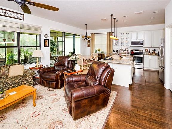 4th image of 1406 Del Mar Dr