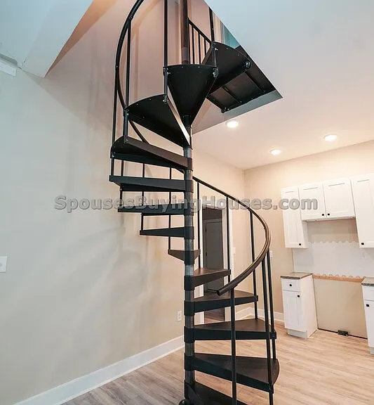 2105 Lexington Ave — Photo 9