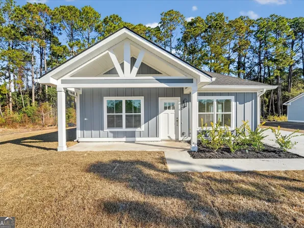 1086 Cottage Way, Darien, GA 31305