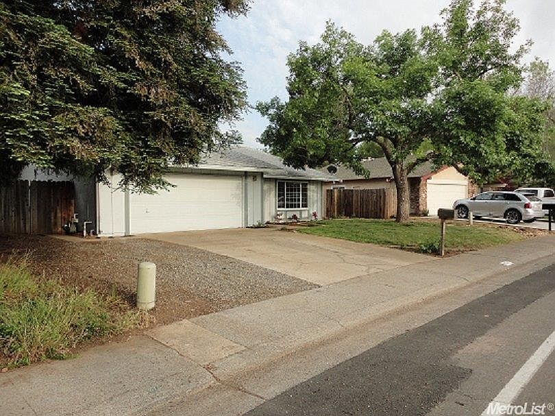 1st image of 9317 Blue Oak Dr