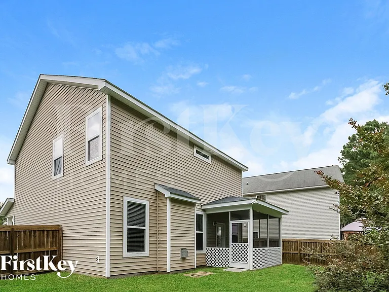 229 Oglethorpe Cir — Photo 15