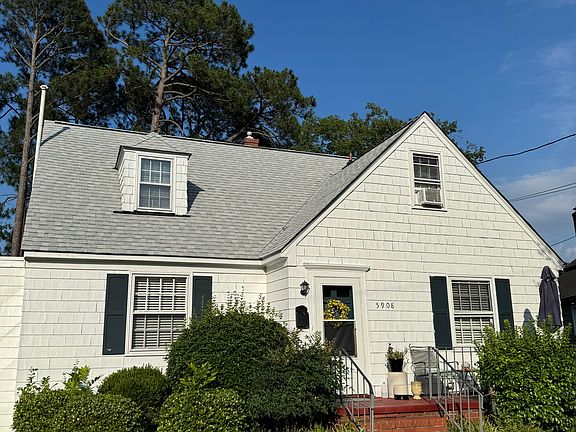 2nd image of 5908 Glenhaven Cres