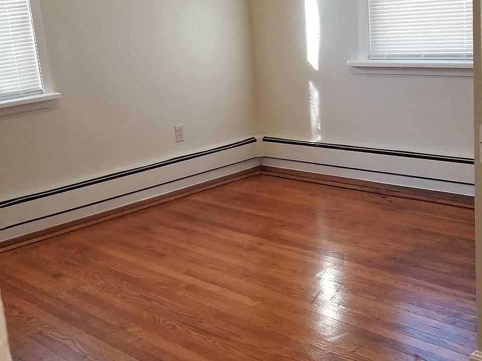 1st image of 30 N High St Floor 1
