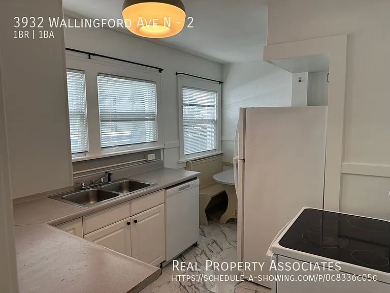 3932 Wallingford Ave N #2 — Photo 6