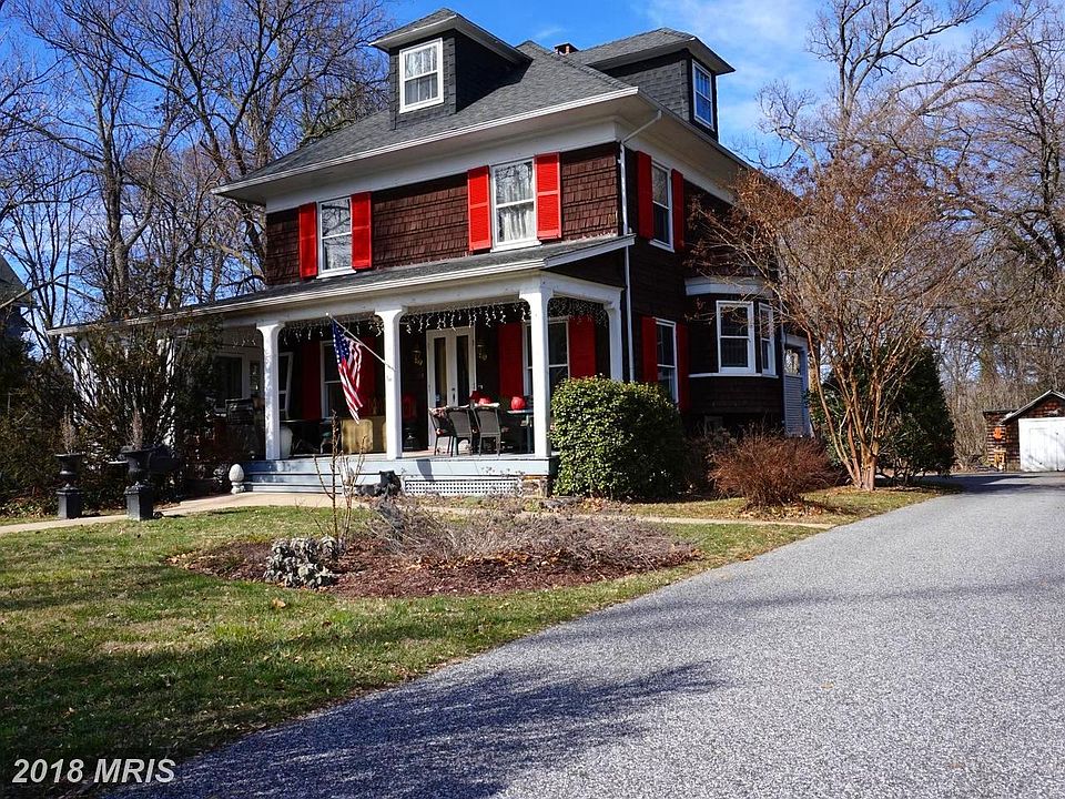 1st image of 206 W Seminary Ave