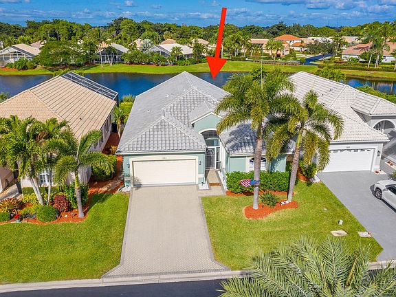 5th image of 1603 SE Shelburnie Way