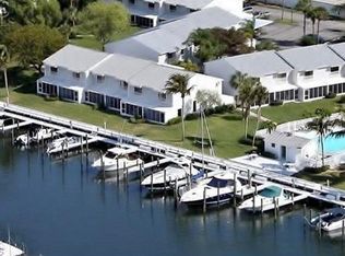 18004 San Carlos Blvd APT 13, Fort Myers Beach, FL 33931