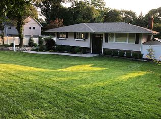 80 Eatons Neck Rd, Northport, NY 11768