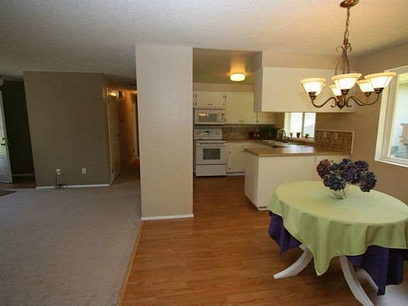 4th image of 3432 Cottonwood Ave