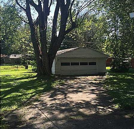 2nd image of 187 Burke Ave