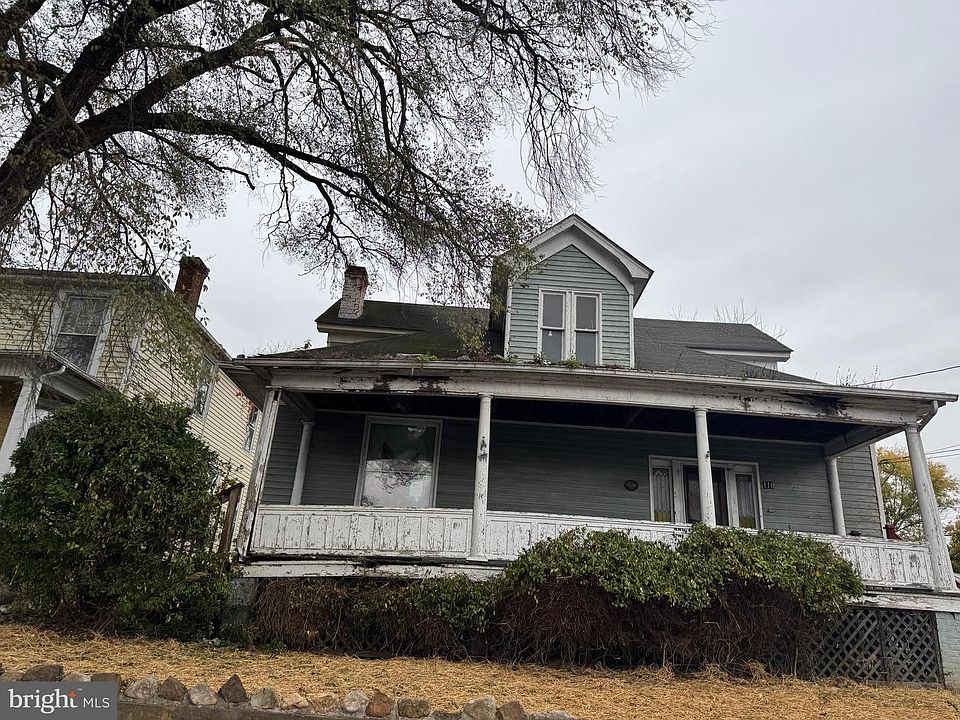 1st image of 110 N Main St