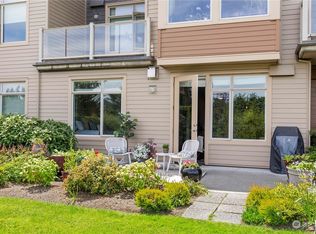 71 Pine St APT 105, Edmonds, WA 98026